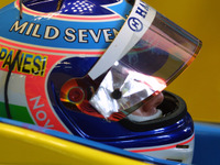ルノーF1がチャリティー・オークションに出品 画像