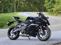 ［15秒でわかる］ヤマハ『YZF-R9』…ウイングレットやKYB製サスペンションを採用 画像