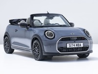 MINI コンバーチブル、車名変更＆新型3ドアハッチバックと「同じ顔」に…パリモーターショー2024で発表へ 画像