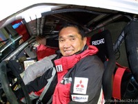 【パリ・ショー2002速報】日産がダカールラリーに参戦!! ドライバー篠塚? 画像