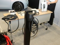 機械式駐車場でもEV充電を可能にするジゴワッツの充電器「Ella」…ジャパンモビリティショー ビズウィーク2024 画像