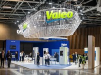 ヴァレオとトタルエナジーズ、次世代EV向け技術開発で提携強化…パリモーターショー2024 画像