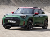 「ゴーカートモード」でブースト可能！ MINIの電動SUV『エースマンJCW』誕生…パリモーターショー2024 画像