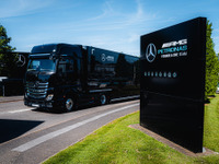 メルセデスF1を運ぶトラック、バイオ燃料98%使用…500トン以上のCO2削減 画像