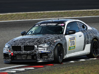 BMW『M2レーシング』、プロトタイプが初テスト…2026年実戦デビューへ 画像
