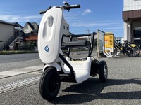 新型歩行領域モビリティ「COMOVE」、大阪で無人シェアリングの実証実験へ…OpenStreet 画像