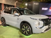威風堂々フェイズ2：三菱『アウトランダーPHEV』改良新型…受注3400台、最上級グレードが半数以上 画像