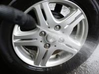 愛車の輝きを復活させる秘訣はここに！ 体じゃなくタイヤを洗え！～Weeklyメンテナンス～ 画像