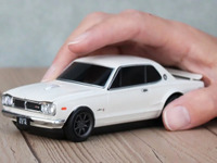 デスクトップを駆け抜けろ！ ミニカーにしか見えない「ハコスカGT-R」マウス発売へ 画像