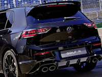 VW ゴルフ 史上最強の『ゴルフR』が爆誕！ 迫力の「ブラックエディション」も 画像