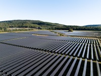 トヨタの米工場、大規模太陽光発電システム導入…年間電力の7割をまかなう 画像