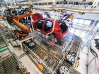 工場閉鎖で労使対立の独VW、6年ぶり大規模ストに突入［新聞ウォッチ］ 画像