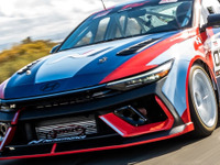 ロー＆ワイドな「エボ」登場！ 新型『エラントラN1 TCエボレースカー』TCアメリカ開幕戦でデビュー 画像