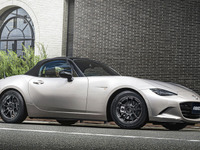 軽量×高剛性＝究極のドライブ感！レイズ「グラムライツ 57IR」が示す新しいスポーツホイールの完成系 画像