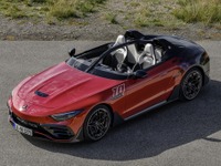 まさにピュア！ 特別な内外装のメルセデスAMG『ピュアスピード』…12月の詳細画像記事まとめ 画像