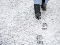 今冬一番の寒波襲来、平地でも警報級大雪、立ち往生など交通障害の恐れ［新聞ウォッチ］ 画像