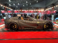 フェラーリ『812GTS』ベース、世界に1台のフルカーボンボディ仕様が登場…東京オートサロン2025 画像