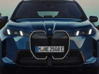 「斜めグリル」BMW『iX』にも採用で表情一新！ パワーアップで航続700km超に拡大 画像