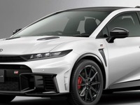 トヨタ『GRカローラ』次期型は2026年か、新開発2.0リットル4気筒ターボでついに400馬力に!? 画像