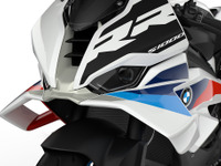 ウイングレットがすごい！BMWの新型スーパースポーツ『S 1000 RR』日本発売 画像