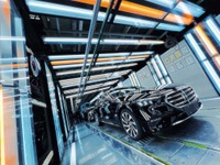 メルセデスベンツ、中国での販売減などの影響で減収減益　2024年通期決算 画像