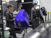 ヤマハ発動機、二輪車業界初の「カーボンニュートラル塗装」ラインが稼働 画像