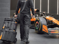 マクラーレンF1とプロ向けツールブランド・DEWALTがコラボ、限定ツールボックスを発売 画像