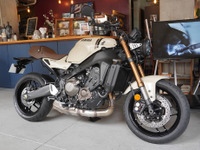 「カジュアルに楽しんで」ヤマハ『XSR900』2025年モデル、日本のために開発した限定カラーが登場 画像