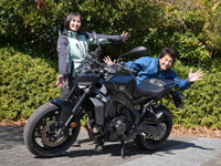 【ホンダ Eクラッチ vs ヤマハ Y-AMT】「AT免許」で3気筒スポーツを楽しめるという魅力！『MT-09 Y-AMT』にはMT派も納得？［中編］ 画像