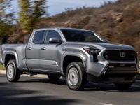 トヨタの株価は続伸するも上値は限定的、米政権の日本車関税強化に警戒感 画像