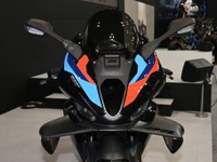 BMW、直4搭載の新型スーパースポーツ・3モデルの価格が判明…東京モーターサイクルショー2025 画像