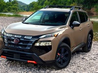 日産エクストレイルの米国版『ローグ』が値下げ、最大約28万円ダウン 画像