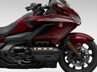 ホンダの大型ツアラー『ゴールドウイング』50周年記念モデル、期間限定で受注開始 画像
