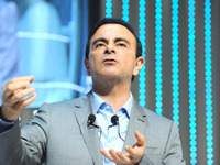 ゴーン社長「EVの需要に不安はない」 画像