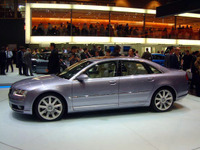 【パリ・ショー2002続報】新型アウディ『A8』---大型高級車が続々と出るワケ 画像