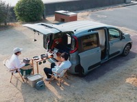 YURTの『シエンタ』用車中泊キットが大幅アップデート、生産体制見直しで8万円値下げも実現 画像