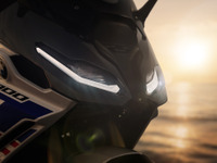 BMWのスポーツツアラー『R 1300 RS』、最強ボクサーエンジン搭載で全面進化 画像