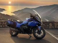 BMWのツーリングモデル『R 1300 RT』が新型に、軽量化と動力性能を強化 画像