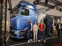 ダイムラートラックとDHLが提携、メルセデスベンツの新型電動トラック導入へ 画像