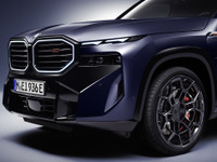 BMWの電動SUV『XM』が2モデルに集約、「Label」はM史上最強の748馬力に 画像