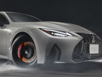 レクサスのV8セダンに「クライマックスエディション」登場、SNSでは「実質IS Fでは？」など話題に 画像