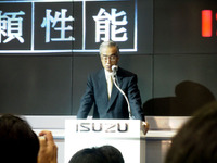 【東京ショー2002速報】いすゞ---商用車部門に特化するスタートだ!! 画像