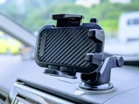 今年の暑さはヤバイ！ 車内で“スマホ熱暴走”、実践的対策教えます 画像