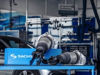 ZF、「ザックス」のエアサスをアフターマーケットに投入…ポルシェ『カイエン』やアウディ『Q7』に対応 画像