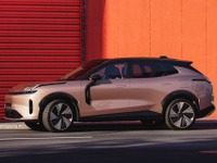 Lynk & Coの新型PHEV『08』、欧州でオンライン販売開始…EV航続200km 画像