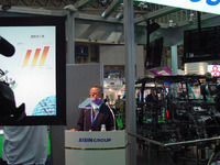 【東京ショー2002速報】アイシンは得意なトランスミッションを前面に押し出す 画像