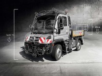 メルセデスベンツ『ウニモグ』、低床仕様登場…荷台高1200mm以下で作業効率向上 画像