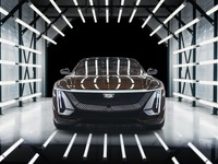 完全オーダーメイドで約5000万円から、キャデラックの最高級セダンが米国で納車開始 画像