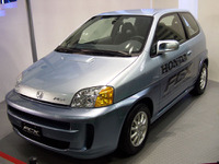 【東京ショー2002速報】ホンダ『FCX』が『ロゴ』に似てる?---でもこっちのほうが先なんです 画像