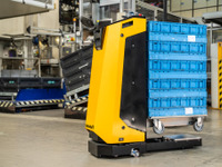 コンチネンタル、完全自動の超小型搬送ロボット開発…全方向駆動でその場で回転可能 画像